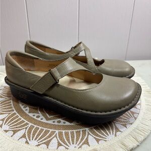 ALEGRIA by PG LITE Women's Mary Jane Shoes Tan Stone LEATHER Size 38